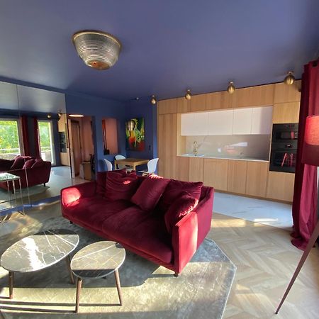Luxury Paris La Vie En Rose Jacuzzi Terrasse Parking Lägenhet Exteriör bild