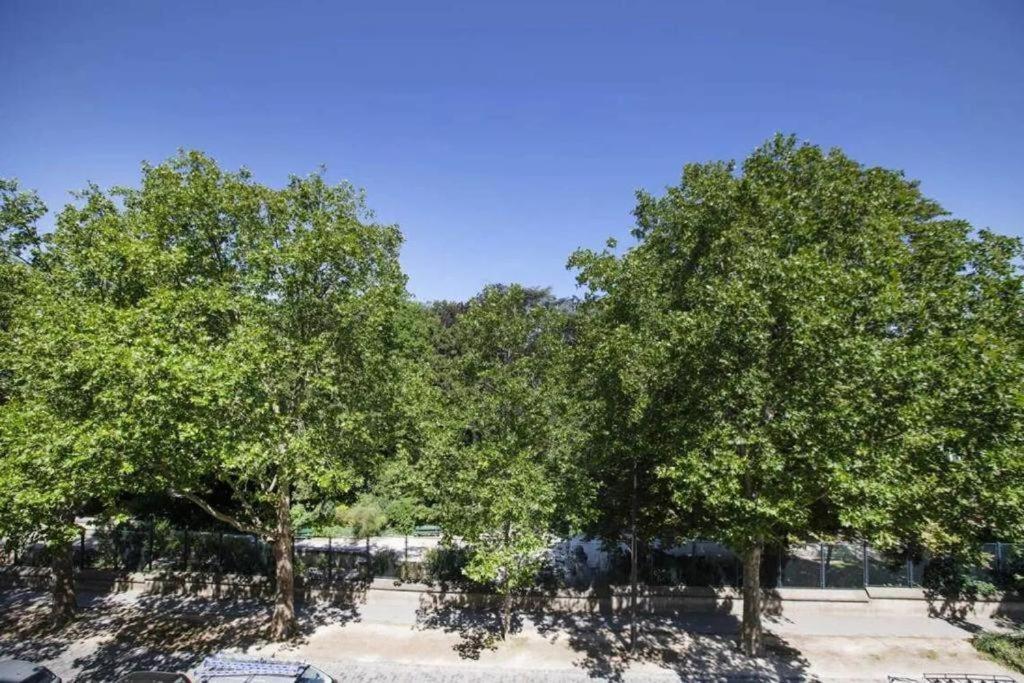 Luxury Paris La Vie En Rose Jacuzzi Terrasse Parking Lägenhet Exteriör bild